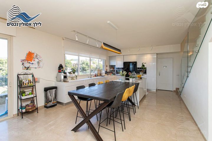 דו משפחתי, הוד הכרמל, דניה, חיפה