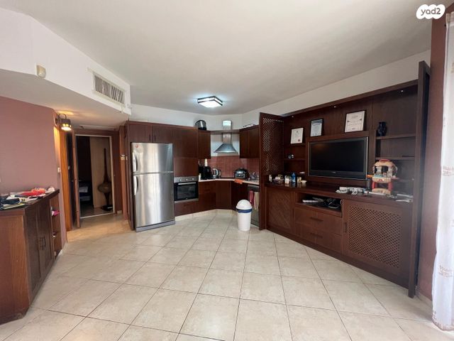 דירת גן, שוהם 12, אבני חן, אילת