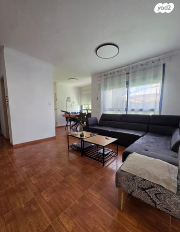 דירת גן, חטיבת עציוני, רמת רבין מערב, כרמיאל