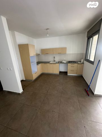 דירה, פרופסור ישעיהו ליבוביץ, תל אביב יפו