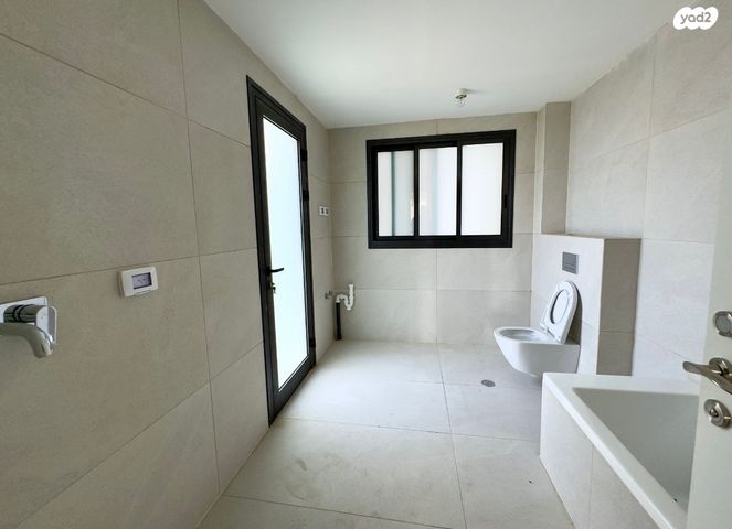 גג/ פנטהאוז, אחוזה, חיפה