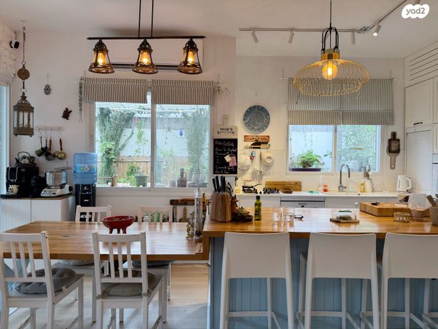 בית פרטי/ קוטג', הפקאן 26, שיכון א, כפר יונה