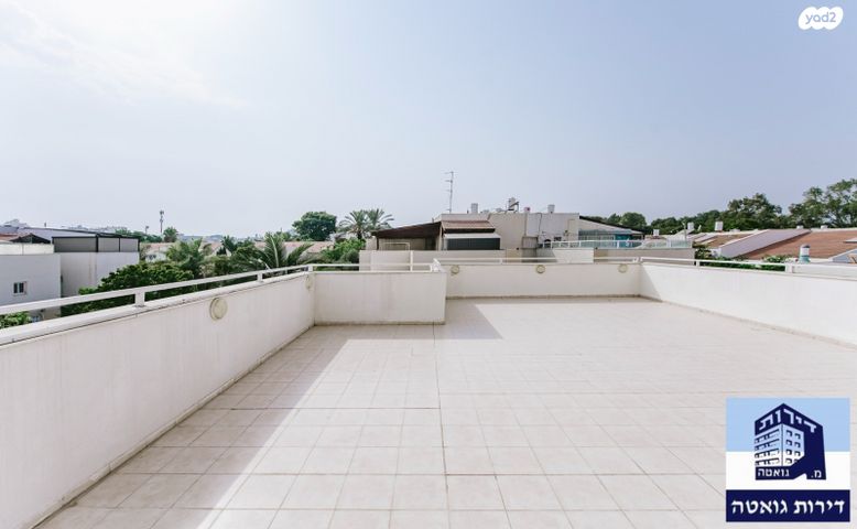 גג/ פנטהאוז, המיתר, הדר גנים, פתח תקווה