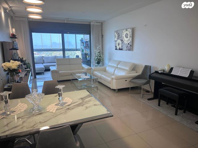 דירה, מאיר אריאל 13, קרית האמנים, מצליח, רמלה