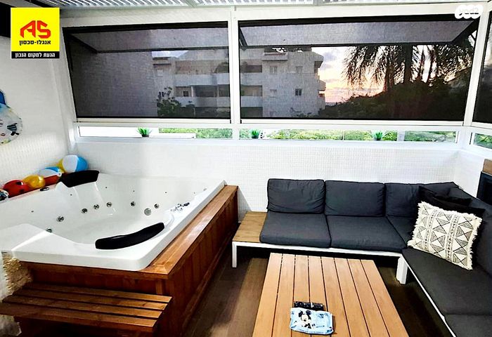 גג/ פנטהאוז, שדרות הרדוף, 2004, רעננה