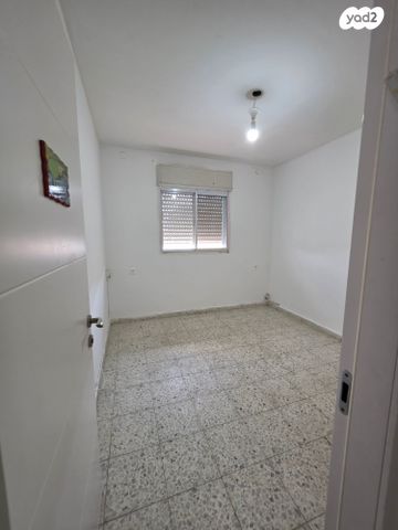 דירה, שאול המלך, מלכי ישראל, קרית גת