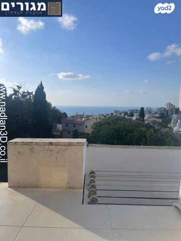 דירה, הרקפות, כרמל מערבי, חיפה