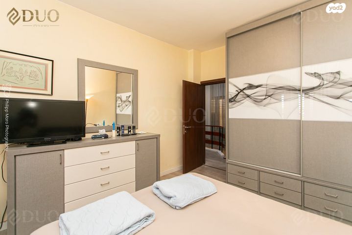 דו משפחתי, סמטת הבריכה, גבעת נשר, נשר