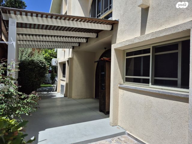 בית פרטי/ קוטג', גן יבנה