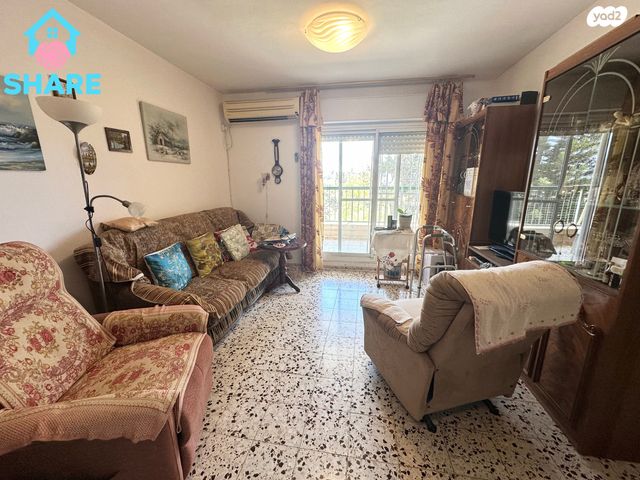 דירה, אשכולות, כרמיאל