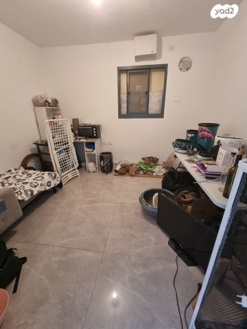 דירת גן, נעלה, נעלה