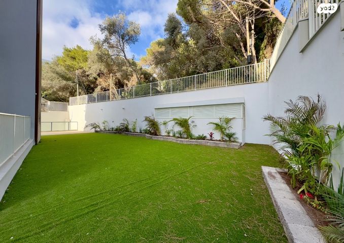 דירת גן, אחוזה, חיפה