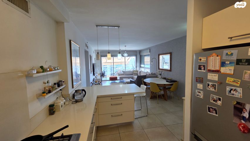 דירה, דודו דותן, עיר ימים, נתניה