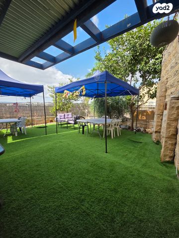 דירת גן, חטיבת עציוני, רמת רבין מערב, כרמיאל