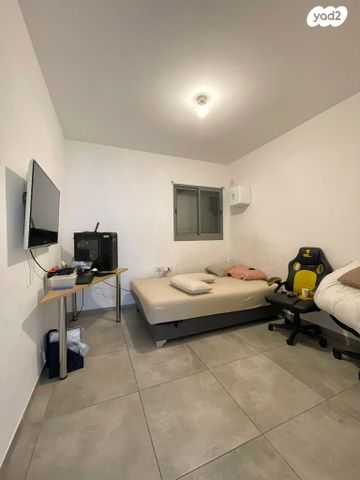 דירה, יצחק שמיר 8, גבעת הרקפות, קרית ביאליק