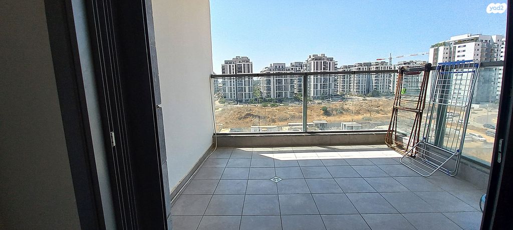 דירה, נאוה סמל, צומת סביון, קרית אונו