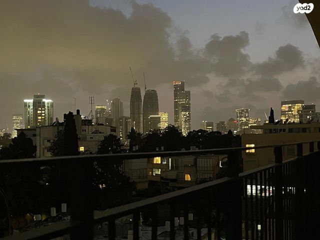 גג/ פנטהאוז, מבוא יהלום, שכונת בן גוריון, מרכז העיר ג', רמת גן