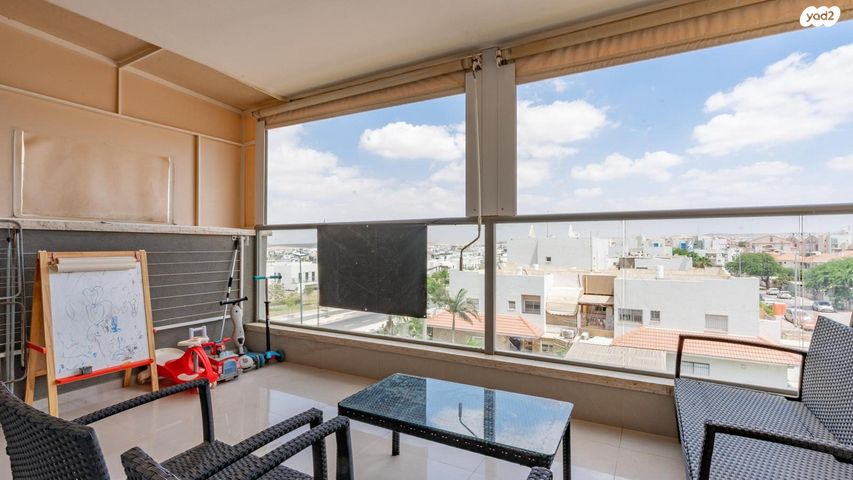 דירה, פרץ סמולנסקין, נווה מנחם, באר שבע