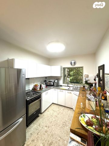 דירת גן, סביוני הכפר, כפר סבא