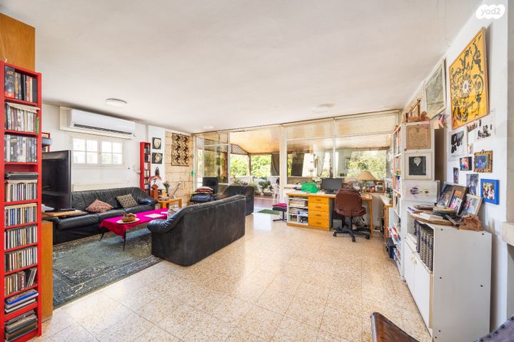 דירה, הרב יוסף חיים שרים, רמת שרת, ירושלים