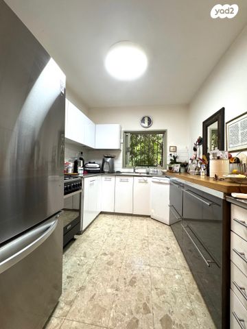 דירת גן, סביוני הכפר, כפר סבא