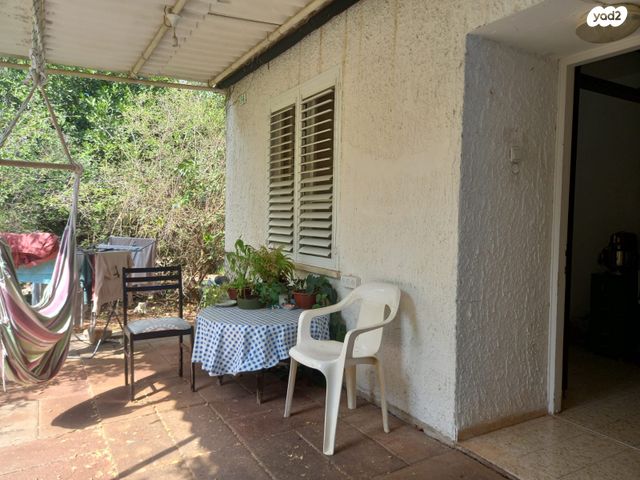 דו משפחתי, יחיעם