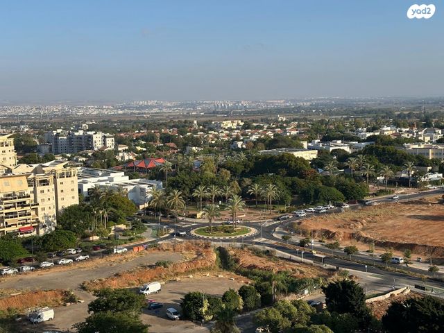 גג/ פנטהאוז, מגדיאל, הוד השרון