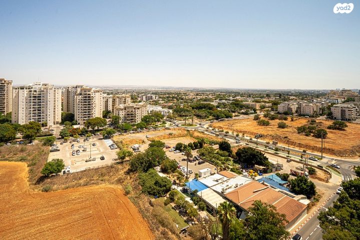 גג/ פנטהאוז, מגדיאל, הוד השרון