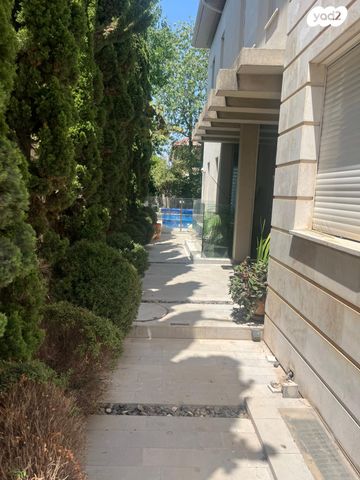 בית פרטי/ קוטג', פרדס משותף 16, מרכז דרום, רעננה