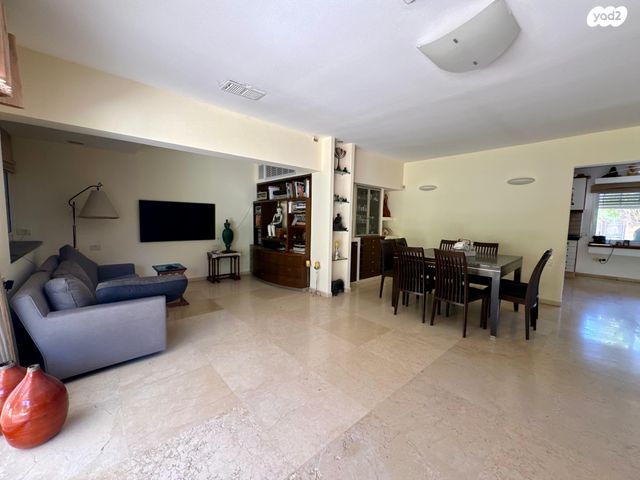 בית פרטי/ קוטג', רמת השרון