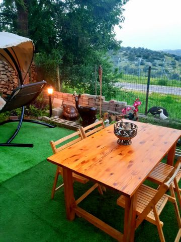 דו משפחתי, שערי תקווה