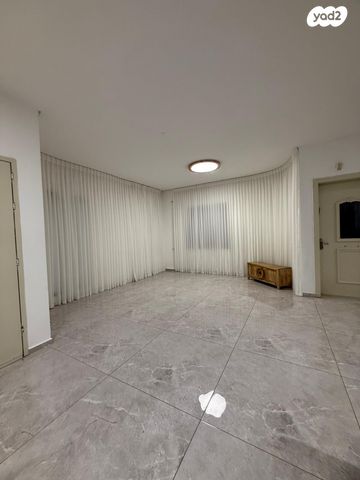 דו משפחתי, באר שבע