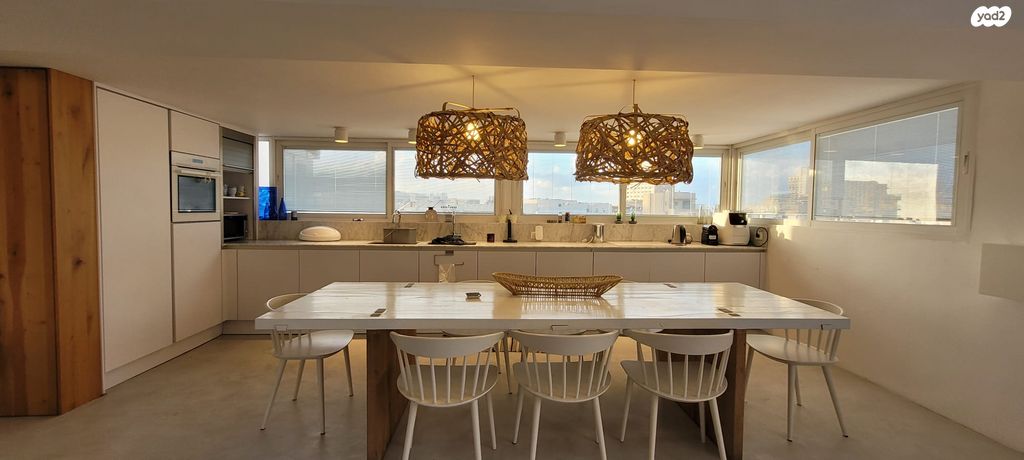 דופלקס, תל אביב יפו