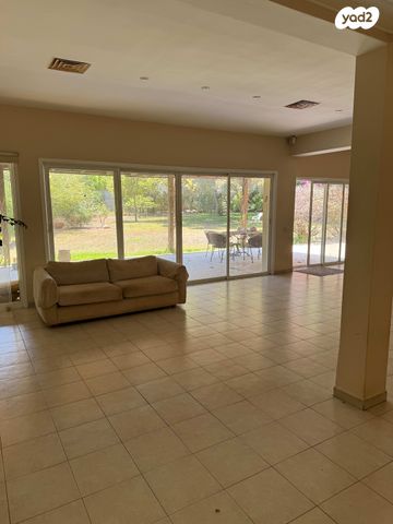 בית פרטי/ קוטג', סביון