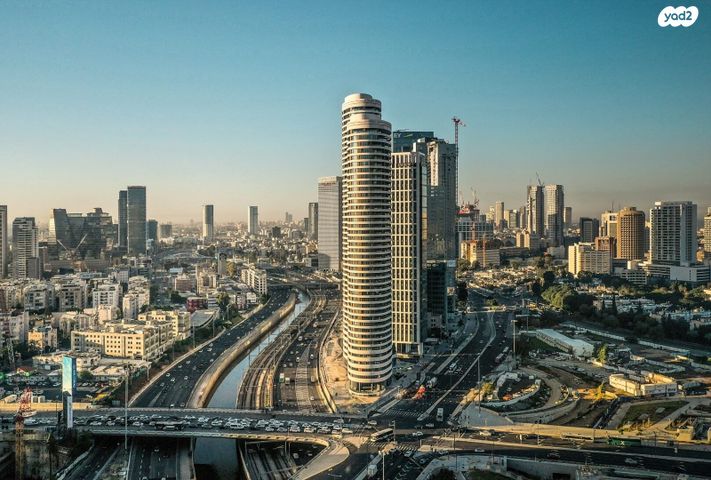 דרך מנחם בגין 158