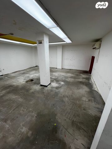 חנויות/ שטח מסחרי, המסגר 62, מונטיפיורי, הרכבת, תל אביב יפו