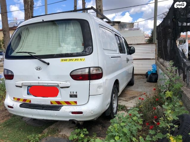 יונדאי H-1 / i800