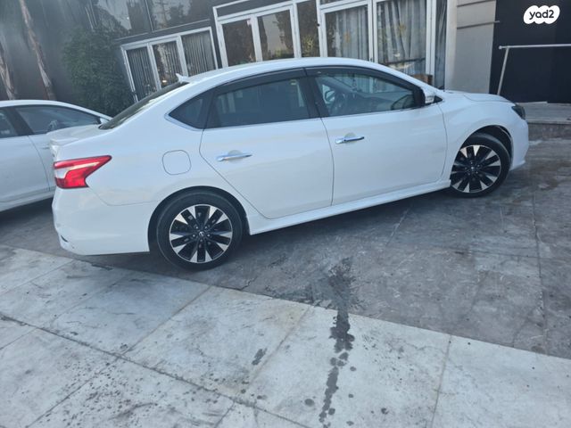 ניסאן סנטרה