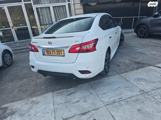 ניסאן סנטרה