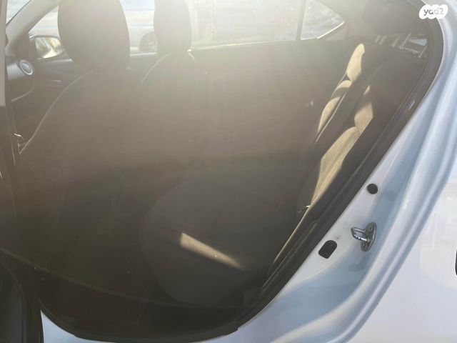 מיצובישי אטראז'