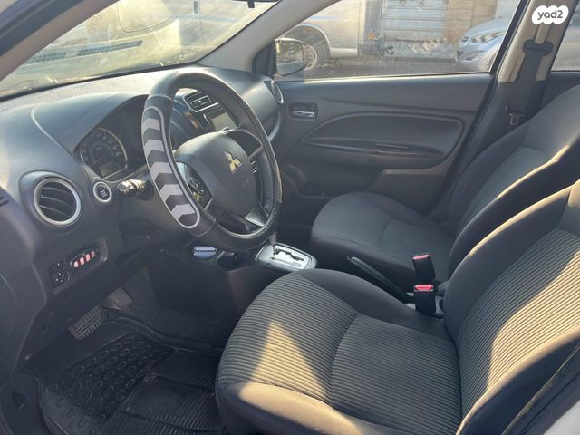 מיצובישי אטראז'