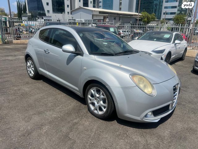 אלפא רומיאו מיטו