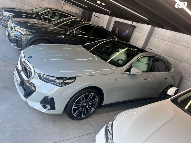 מודעת רכב ב מ וו I5