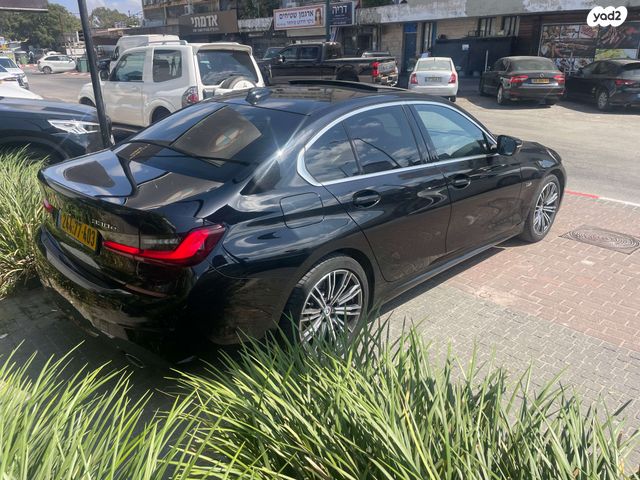 מודעת רכב ב מ וו סדרה 3 1