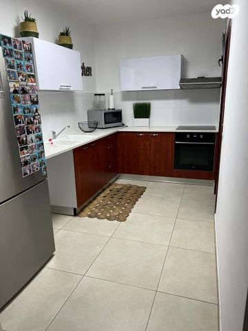 דירה, אלון 1, בית דגן, בית דגן