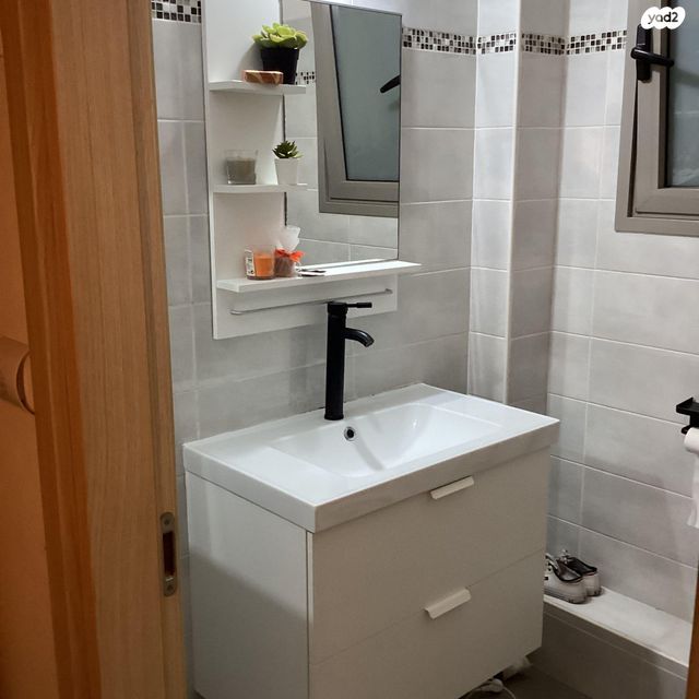 דירה, יונה בן אמיתי 24, רמת אבי עזרי / רמת בית שמש ג-1, בית שמש