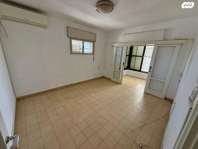 דרך השלום 143