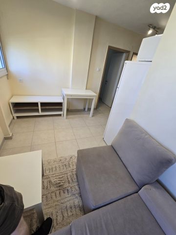 דירה, הגליל 132, נווה שאנן, חיפה