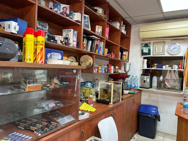 חנויות/ שטח מסחרי, שדרות דואני 46, נאות בגין, לב יבנה, יבנה