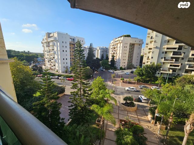 דירה, אורי צבי גרינברג 4, אזורי חן, גימל החדשה, תל אביב יפו